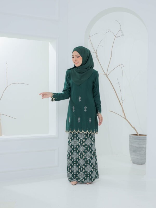 KURUNG MODEN ALIYA - Image 5