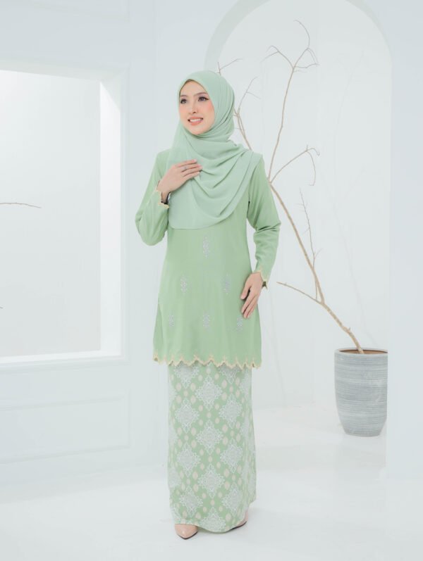 KURUNG MODEN ALIYA - Image 2