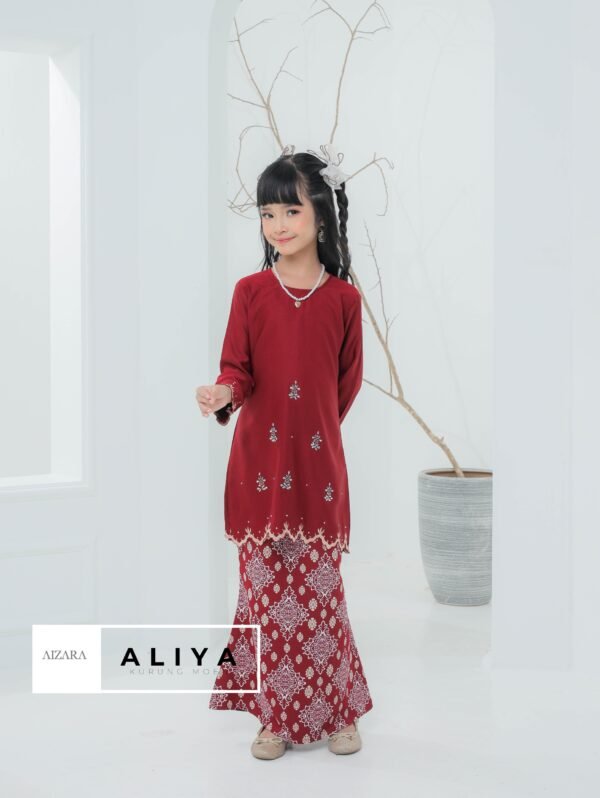 SET FAMILY KURUNG ALIYA MAROON - Image 5