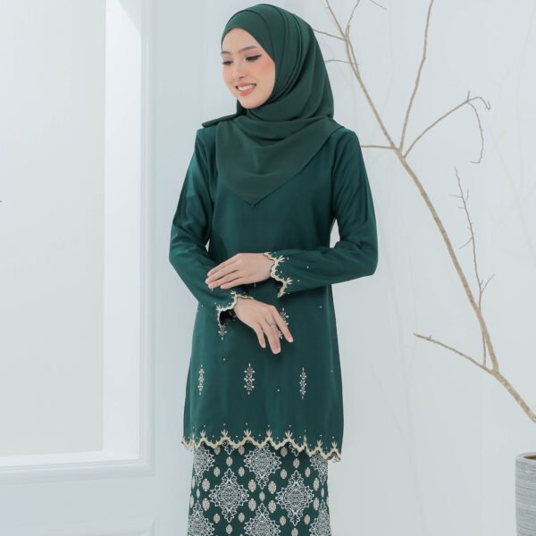 SET FAMILY KURUNG ALIYA EMERALD GREEN - Image 4
