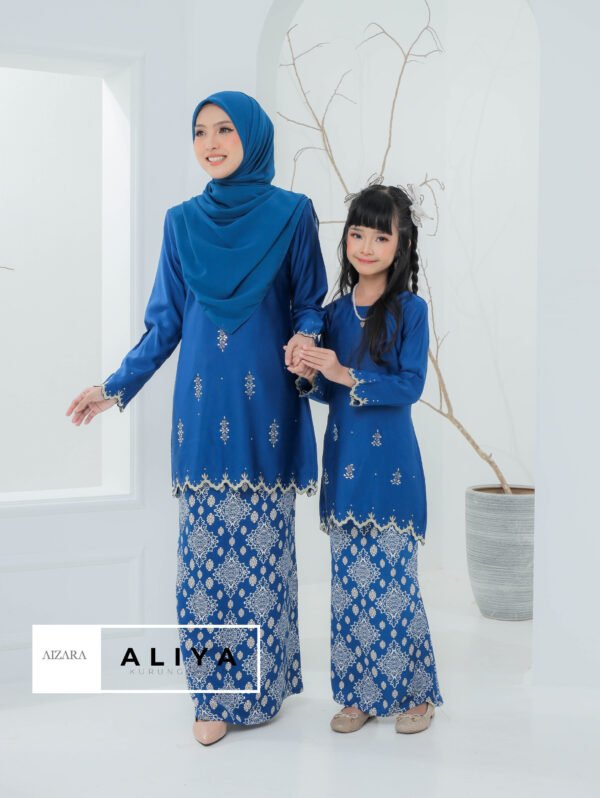 SET FAMILY KURUNG ALIYA PRUSSIAN BLUE - Image 2