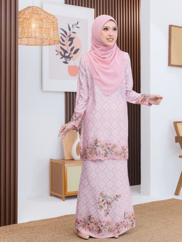SET FAMILY KURUNG SURI SOFT PINK - Image 2
